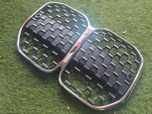 bontott BMW 4 Hűtőrács