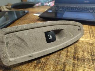 bontott BMW 4 Jobb első Ablakemelő Kapcsoló