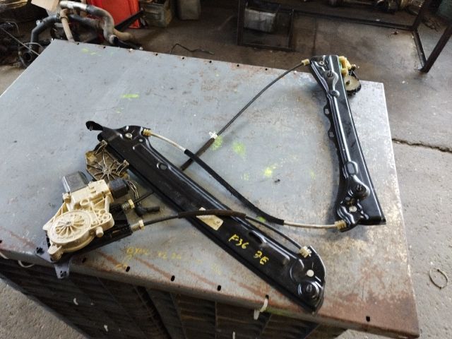 bontott BMW 4 Jobb első Ablakemelő Szerkezet (Elektromos)