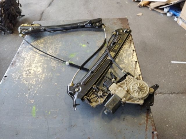 bontott BMW 4 Jobb első Ablakemelő Szerkezet (Elektromos)