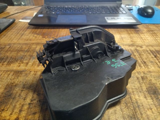 bontott BMW 4 Jobb első Ajtózár