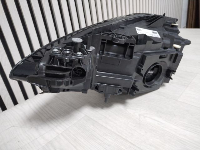 bontott BMW 4 Jobb Fényszóró