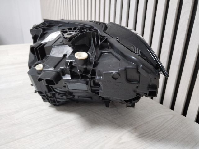 bontott BMW 4 Jobb Fényszóró