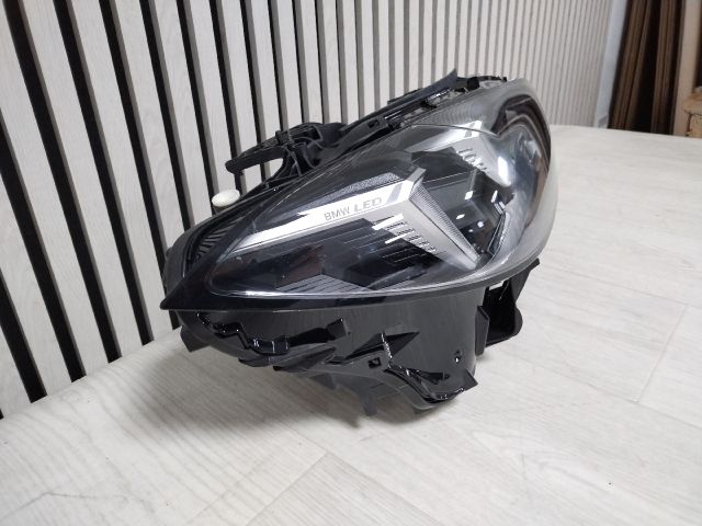 bontott BMW 4 Jobb Fényszóró