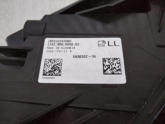 bontott BMW 4 Jobb Fényszóró