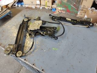 bontott BMW 4 Jobb hátsó Ablakemelő Szerkezet (Elektromos)