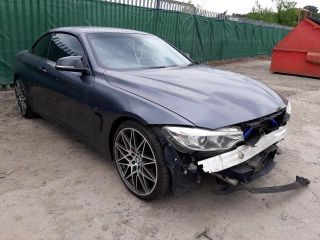 bontott BMW 4 Jobb hátsó Csomagtér Burkolat (Műanyag)