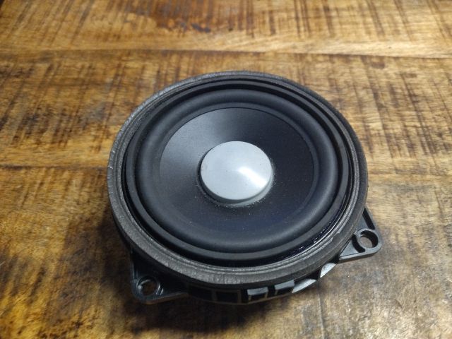 bontott BMW 4 Jobb hátsó Hangszóró