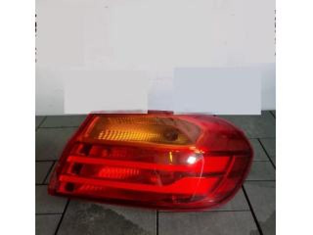 bontott BMW 4 Jobb Külső Hátsó Lámpa