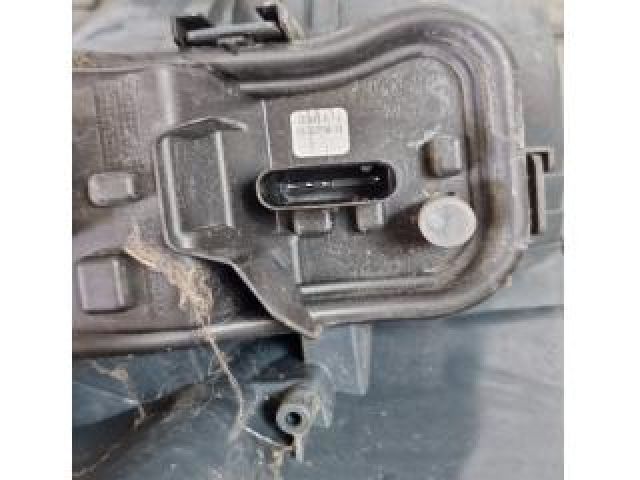 bontott BMW 4 Jobb Külső Hátsó Lámpa