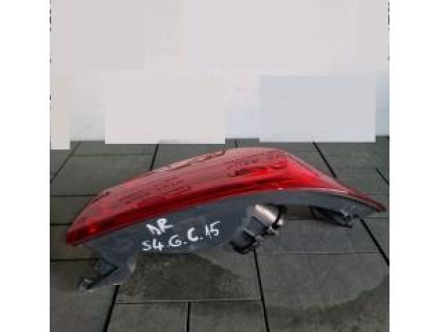 bontott BMW 4 Jobb Külső Hátsó Lámpa