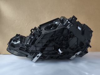 bontott BMW 4 Jobb Ledes Fényszóró