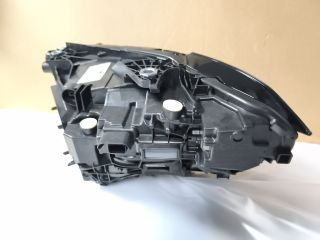 bontott BMW 4 Jobb Ledes Fényszóró