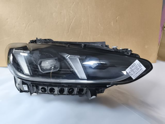 bontott BMW 4 Jobb Ledes Fényszóró