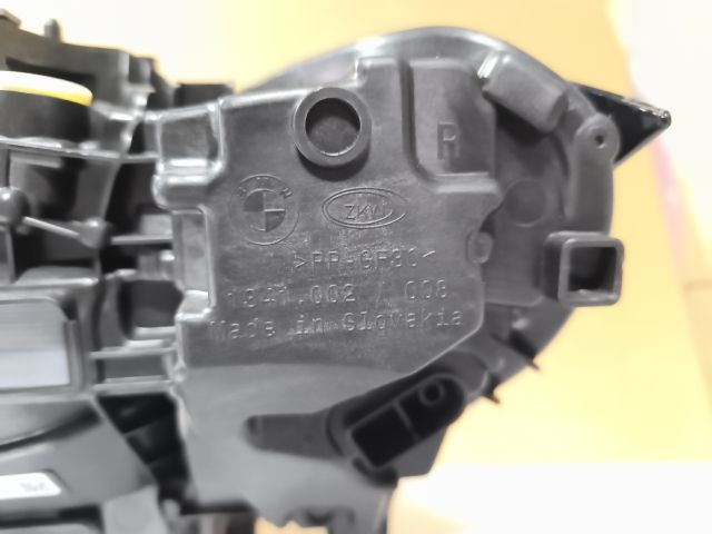 bontott BMW 4 Jobb Ledes Fényszóró