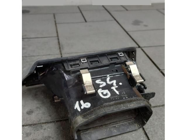 bontott BMW 4 Jobb Szellőző