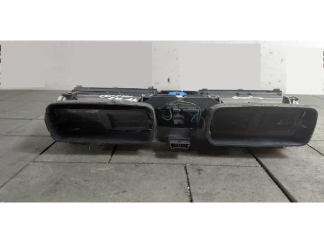 bontott BMW 4 Középső Szellőző