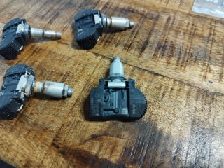 bontott BMW 4 Okos Kerékszelep