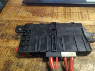 bontott BMW 4 Pozitív Kábel Elosztó