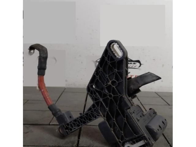 bontott BMW 4 Pozitív Kábel