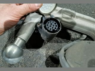 bontott BMW 4 Vonóhorog