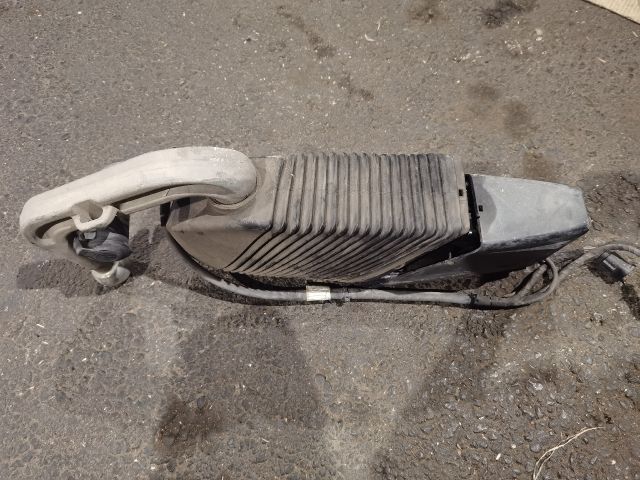 bontott BMW 4 Vonóhorog