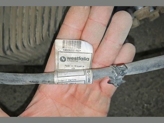 bontott BMW 4 Vonóhorog