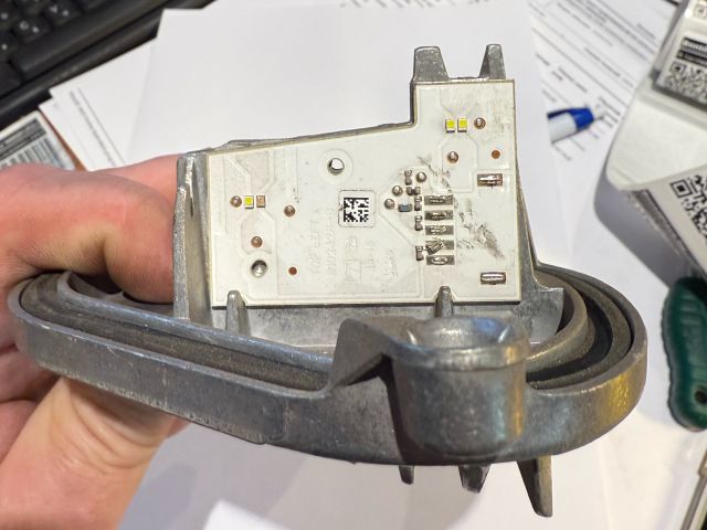 bontott BMW 4 Xenon Trafó