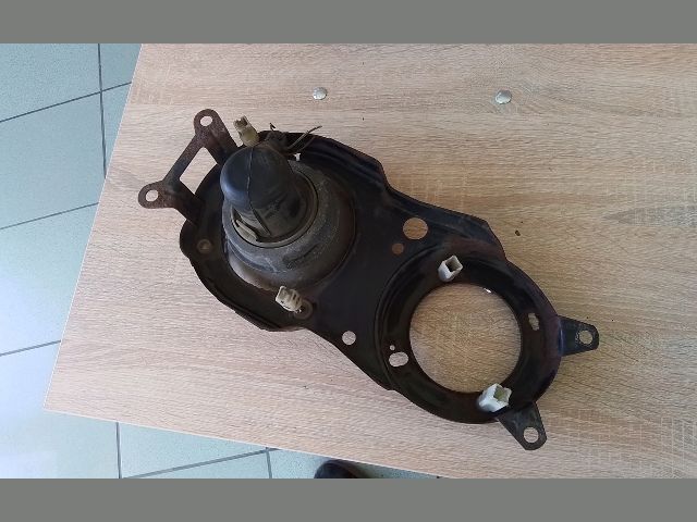 bontott BMW 5 E28 Bal Fényszóró