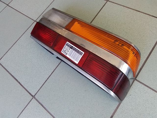 bontott BMW 5 E28 Jobb Hátsó Lámpa