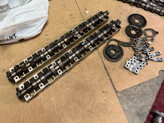 bontott BMW 5 E34 Vezérműtengely Házzal