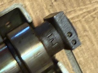 bontott BMW 5 E34 Vezérműtengely Házzal