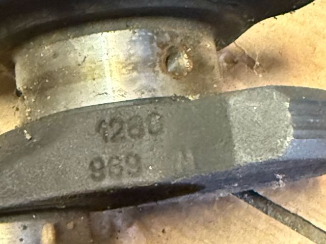 bontott BMW 5 E34 Főtengely (Magában)