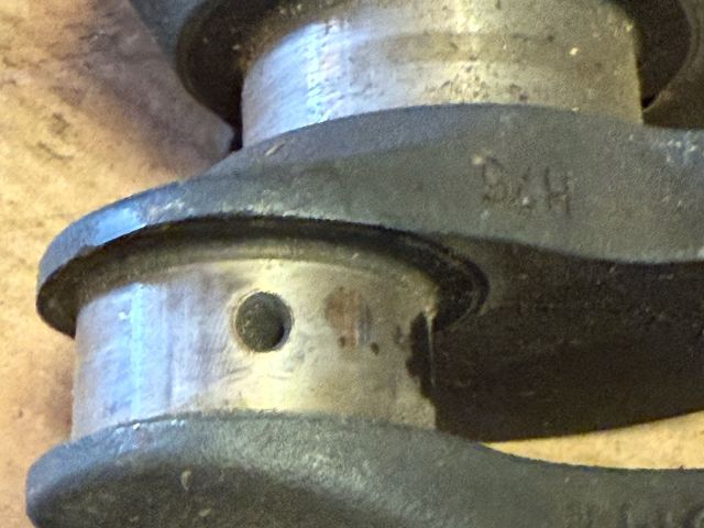 bontott BMW 5 E34 Főtengely (Magában)