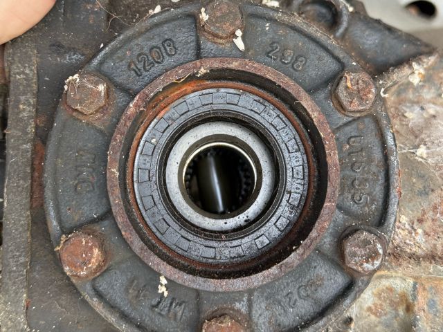 bontott BMW 5 E34 Hátsó Differenciálmű