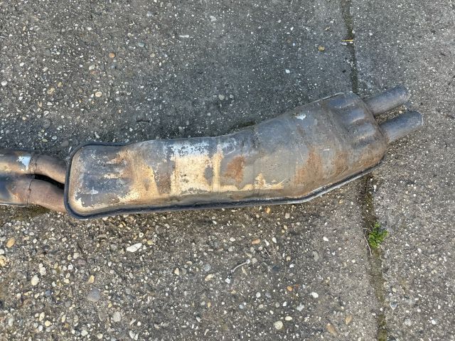 bontott BMW 5 E34 Komplett Kipufogó Rendszer