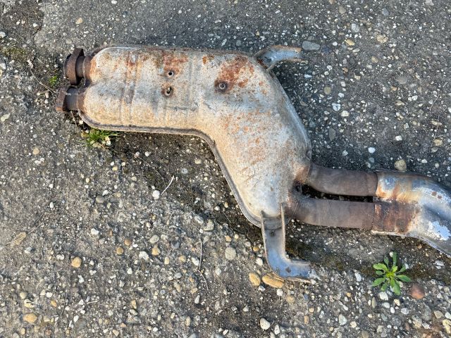 bontott BMW 5 E34 Komplett Kipufogó Rendszer