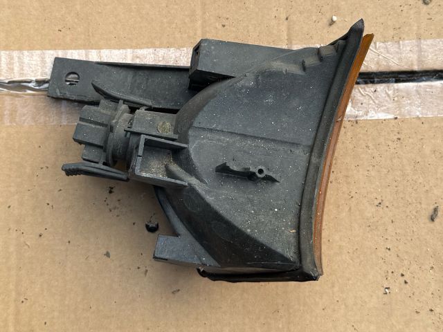 bontott BMW 5 E34 Bal első Irányjelző