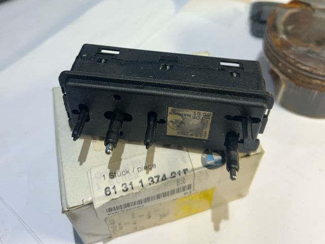 bontott BMW 5 E34 Bal első Ülésállító Kapcsoló