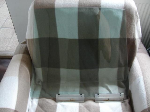 bontott BMW 5 E34 Bal hátsó Ablak