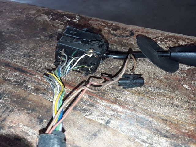 bontott BMW 5 E34 Bal Kormánykapcsoló Irányjelző