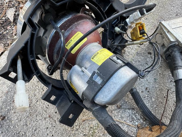 bontott BMW 5 E34 Bal Xenon Fényszóró