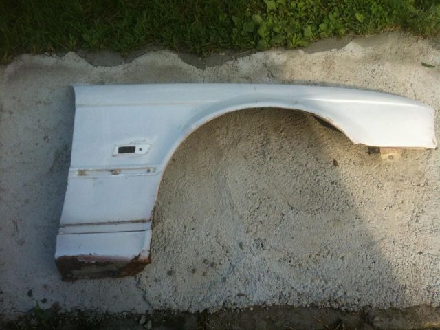 bontott BMW 5 E34 Jobb első Sárvédő
