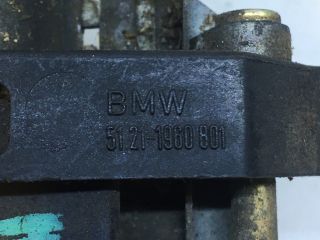 bontott BMW 5 E34 Jobb hátsó Ajtózár