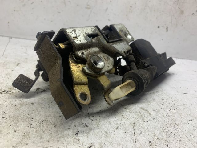 bontott BMW 5 E34 Jobb hátsó Ajtózár