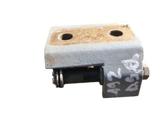 bontott BMW 5 E34 Jobb hátsó Alsó Zsanér