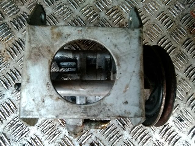 bontott BMW 5 E34 Kormányszervó Motor (Hidraulikus)