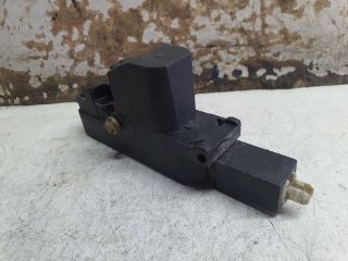 bontott BMW 5 E34 Központizár Motor Tankajtó