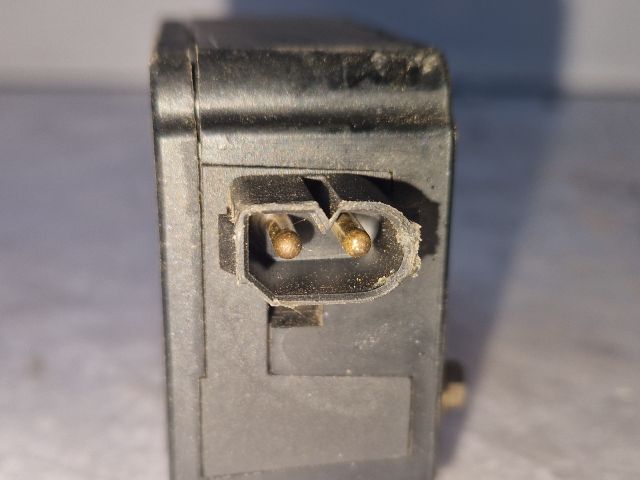 bontott BMW 5 E34 Központizár Motor Tankajtó