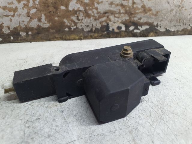 bontott BMW 5 E34 Központizár Motor Tankajtó